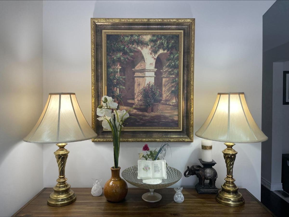 77 Nice And Warm Series Rooms Toronto Dış mekan fotoğraf