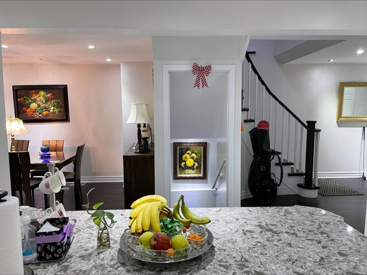 77 Nice And Warm Series Rooms Toronto Dış mekan fotoğraf
